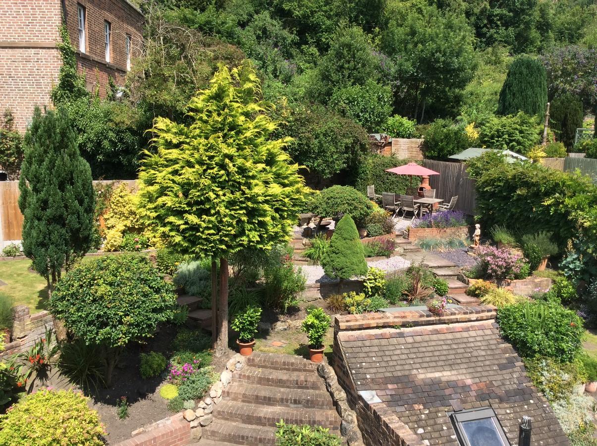 The Library House B&B Ironbridge Exterior photo